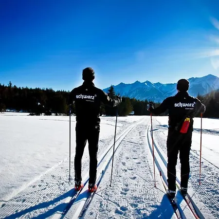 منتجع Alpenresort Schwarz 5*